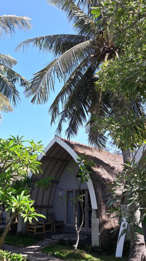 Puri Air Beach Resort & Spa Gili Air Exterior photo